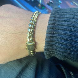 14k Solid Cuban Bracelet 