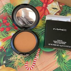 NC45 Makeup Foundation, 6 Pieces