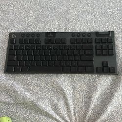 Logitech G915 TKL Lightspeed Wireless 