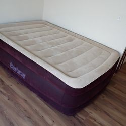 Electric Queen Size Air Mattress New