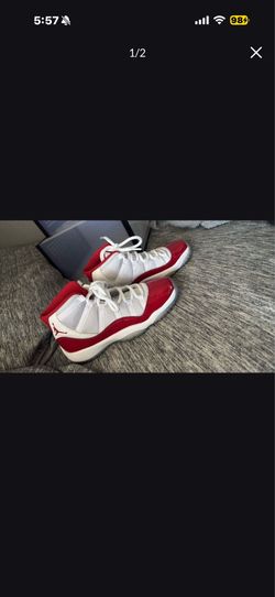 Air Jordan 11 Retro "Cherry"