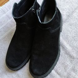 Black Suede Women's Koolaburra By UGG Boots