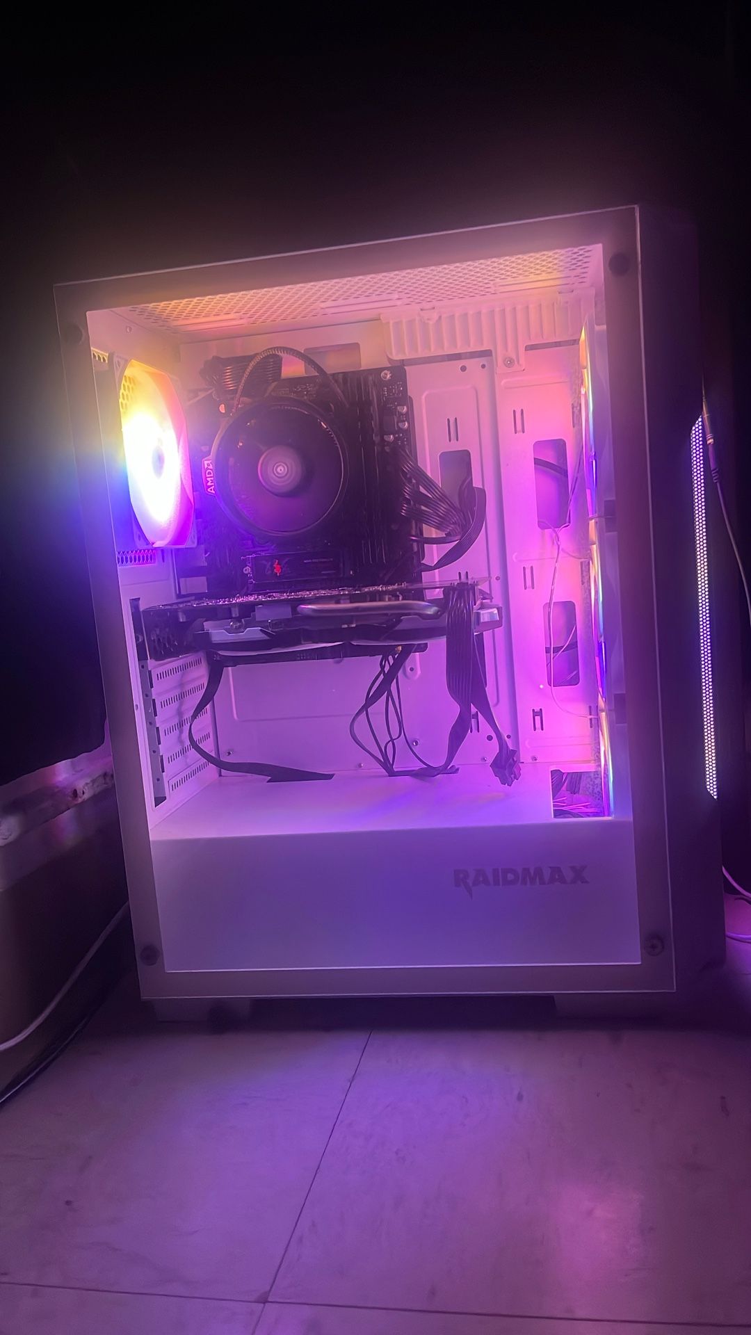 GAMING PC LOOKING FOR A BUYER OR A TRADE