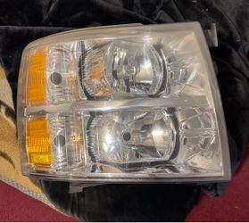 Silverado Passenger Headlight