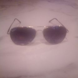 Ray-Ban Polarized Aviators Model 3025