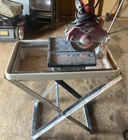 Tile Table Saw With Table