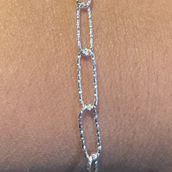 7.5” 925 Silver Paperclip Bracelet 