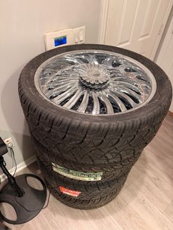 BRAND NEW 24" Borghini Chrome Wheels + 305/35R24 Atturo Tires - 0 Miles - $1300 FIRM
