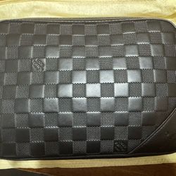 Louis Vuitton Messenger Bag