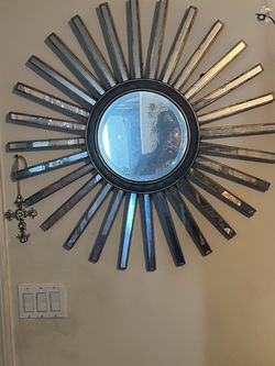 pier 1 import wall decor