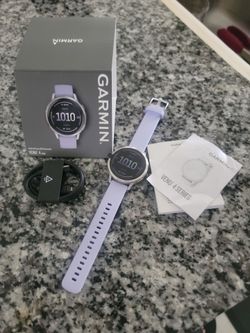 Garmin Venu® 4, 41mm, Advanced Health and Fitness GPS Smartwatch, Bright and Colorful Display, Built-in Flashlight, 10 Days of Battery Life, Silver wi