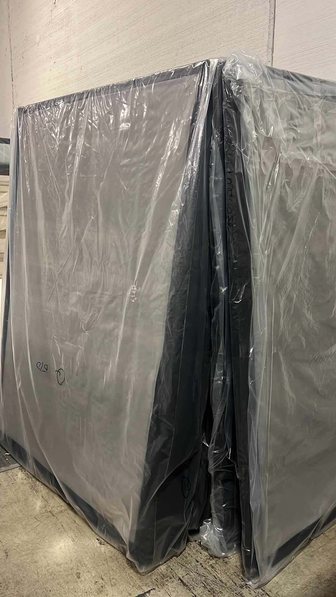 NEW BOX SPRING QUEEN AND FULL Mattresses & Box springs