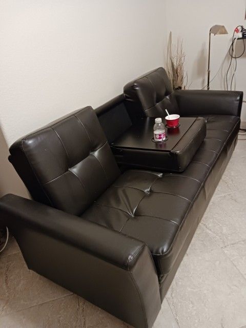 Sofa/sleeper/futon