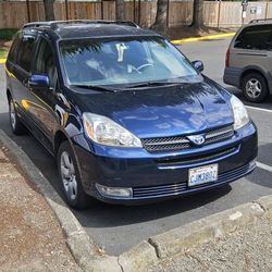 2004 Toyota Sienna