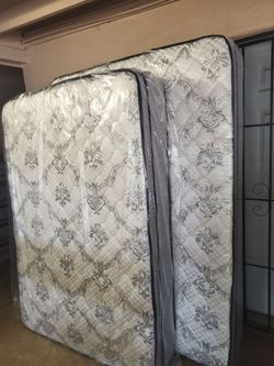 Mattress Set Plush Pillow Top