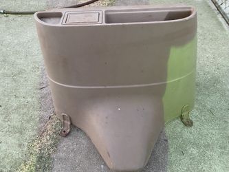 1976 Ford Engine transmission cover part