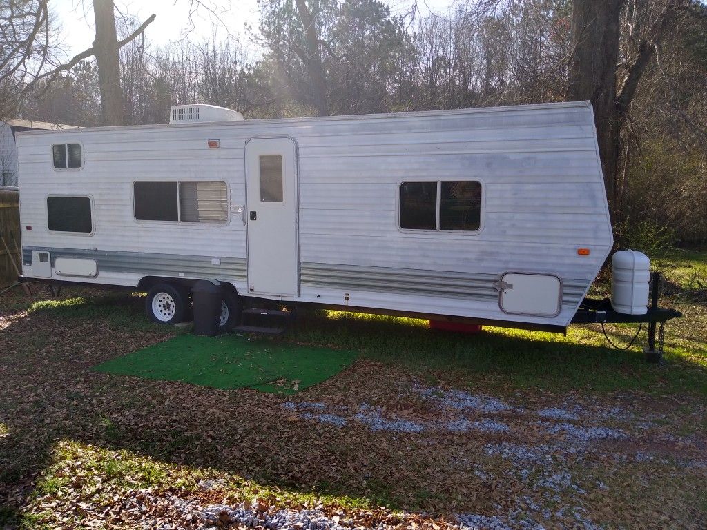 Thor RV Camper 30ft- 2006