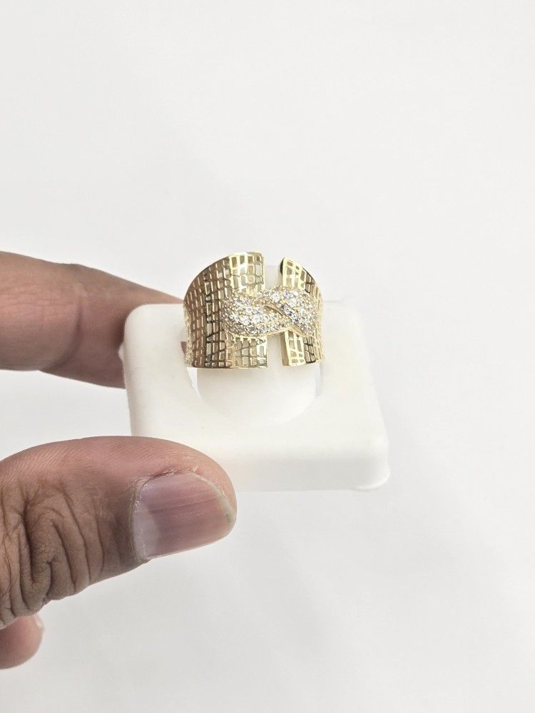 10kt Real Gold Fancy Ring For Women