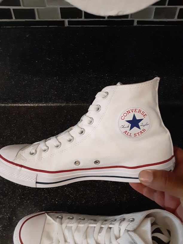 Converse mens 9 Like new