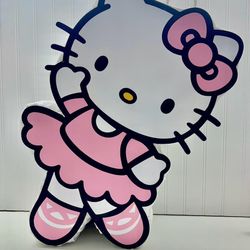 Hello Kitty Piñata 