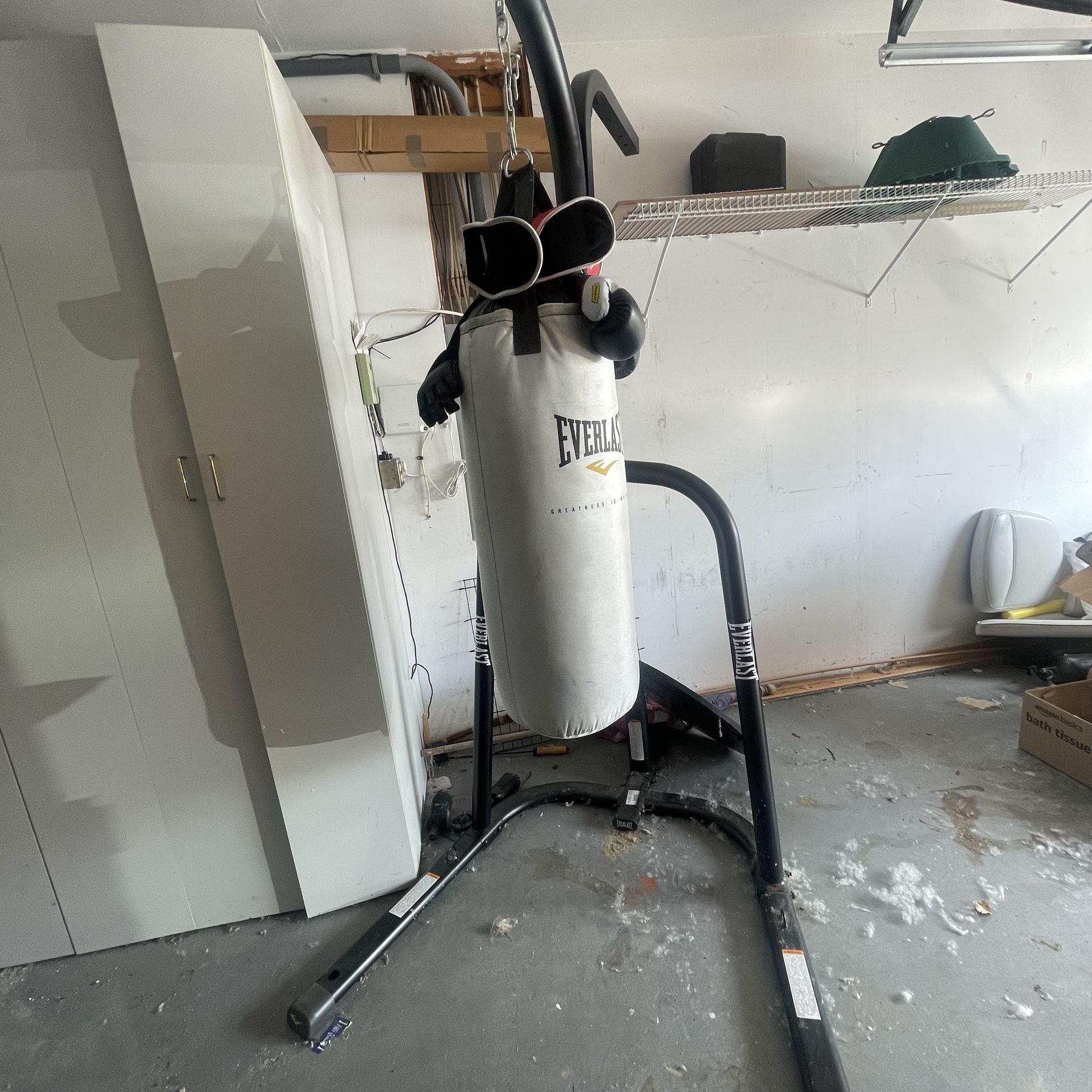70lb Standing Heavy Bag