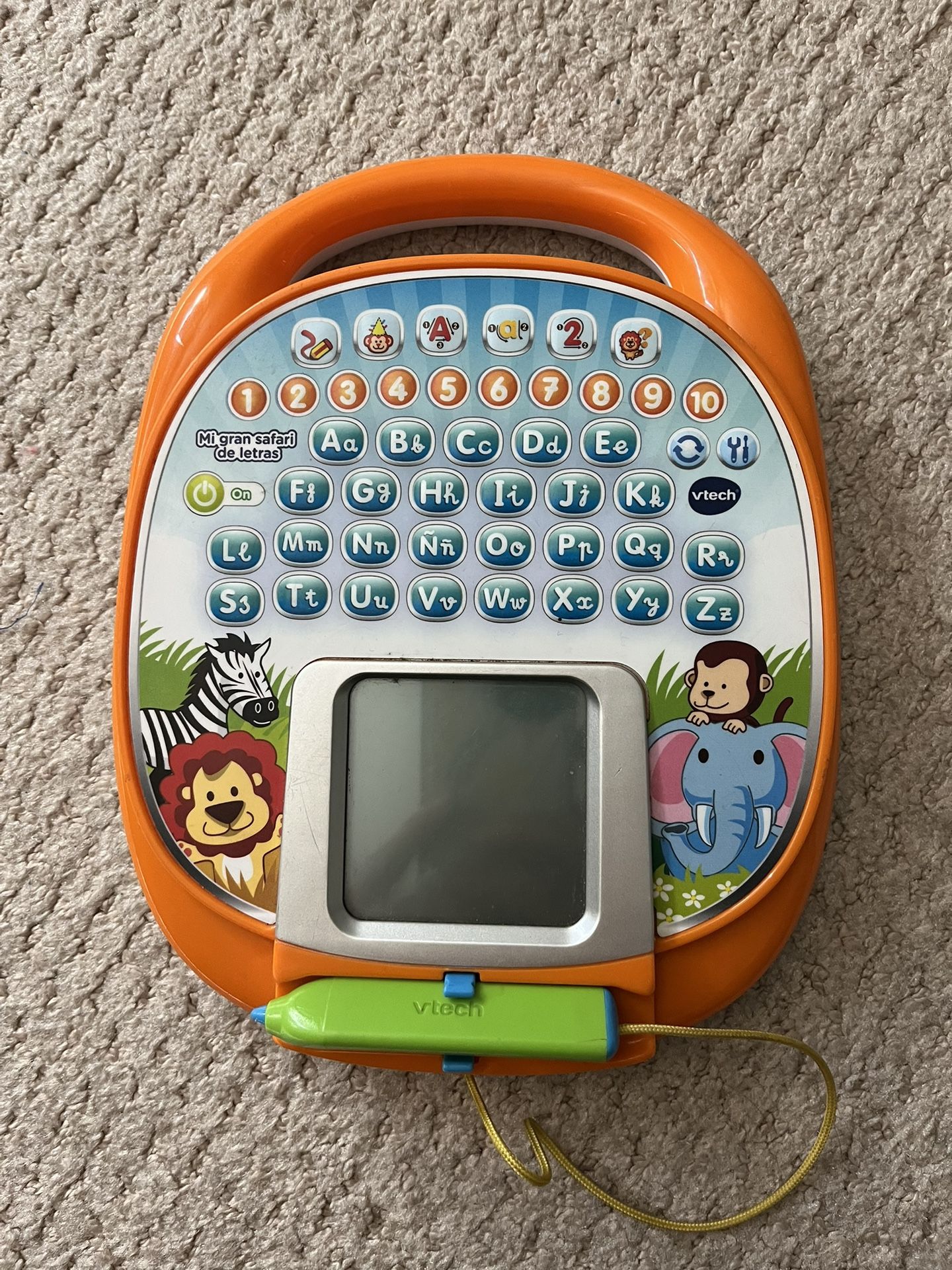 Mi gran safari de letras (Spanish)