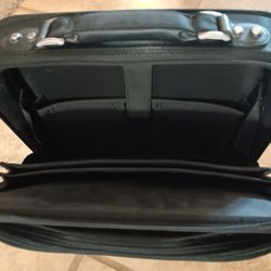 Black COMPAQ Computer Laptop Carrying Travel Bag Case