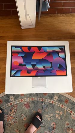 Studio Display Box 2026