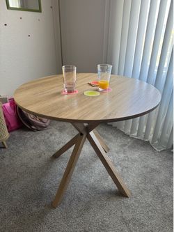36” round table