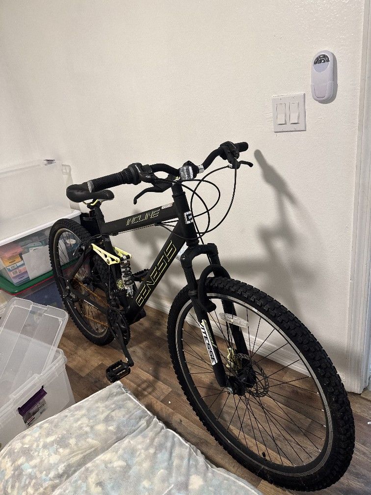 29" Genesis Incline Mountain Pro Bike Off Road Trail Tires 21-Speed Bicycle
JVSmart