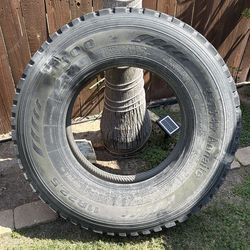 I  have one tire 11R22.5 and 1 295/75R 22.5