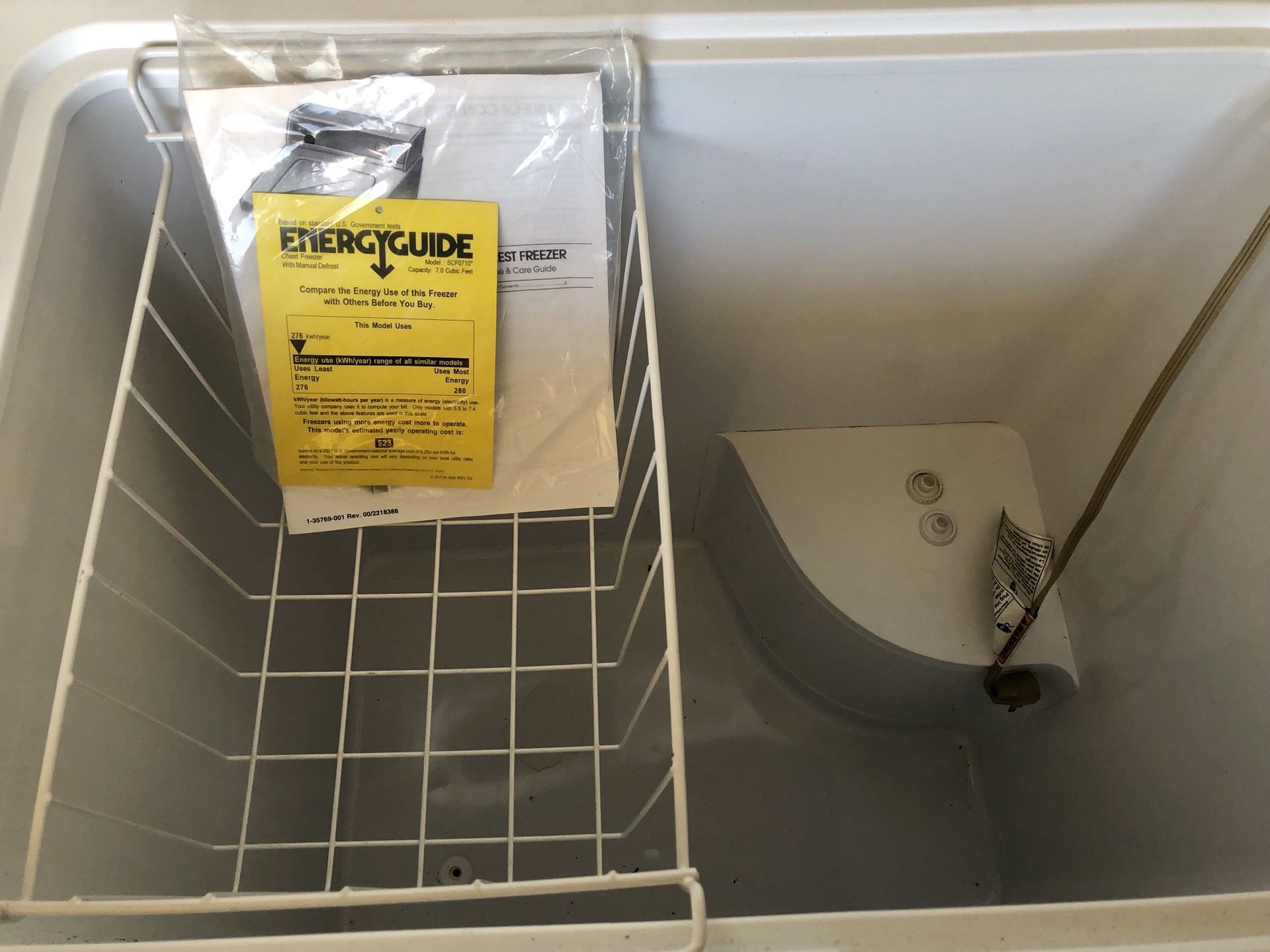 WHIRLPOOL KIRKLAND SIGNATURE DEEP CHEST FREEZER 7.0 cu ft Medium sized