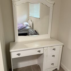 White Vanity/Desk