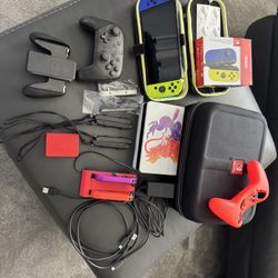 Nintendo Switch w Accessories 