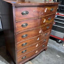 Dixie Dresser