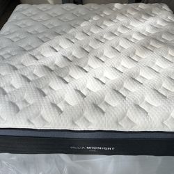 Helix Luxe Midnight Mattress - KING ⭐️Upgraded Cooling Cover⭐️