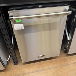 Viking custom panel dishwasher 24”