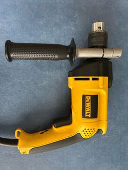 DEWALT 7.8 Amp Corded 1/2 in. Variable Speed Reversible Hammer Drill