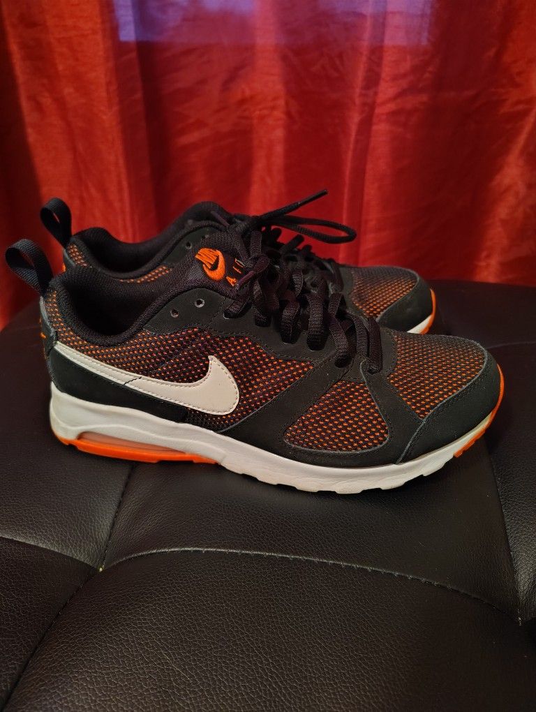 Nike Air Max Muse