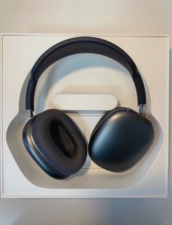 AirPods Max USB-C (2024) – Like New