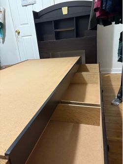 Twin bed