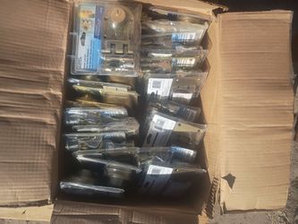 Box of first watch double cylinder interlocking deadbolt