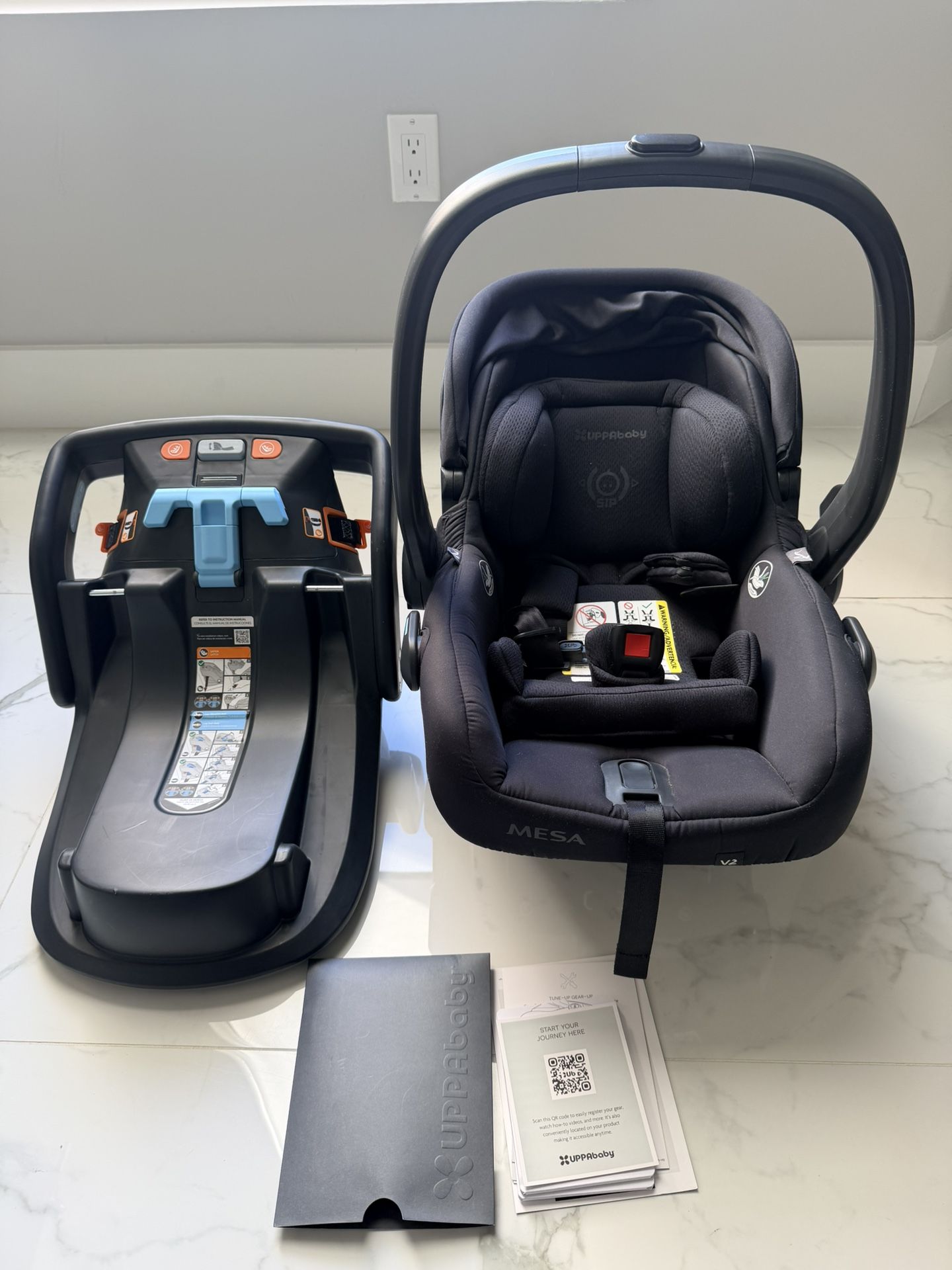 UPPABABY INFANT CAR SEAT