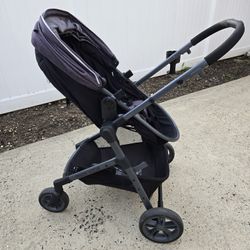 Evenflo Pivot Modular Travel System (blk + grey) - Like NEW, Car Seat New