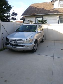 2002 mercedes benz silver ml320 complete parting out
