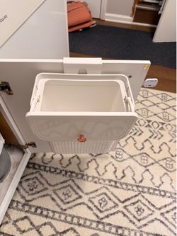 Hanging small trash Can