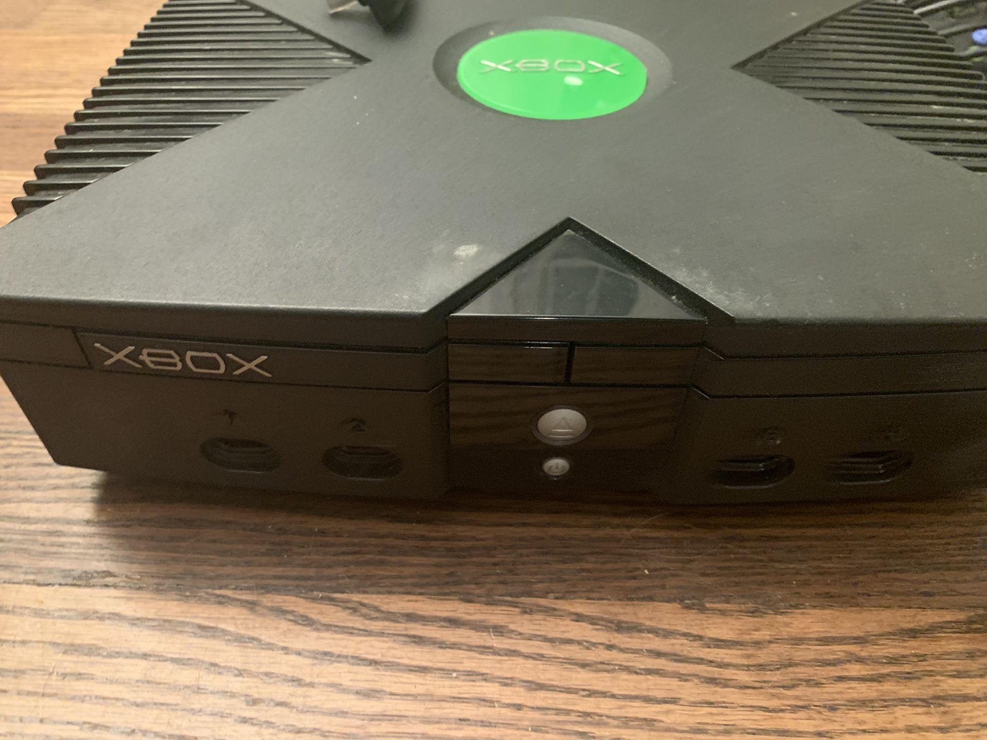 Xbox (original) with 4 working controllers