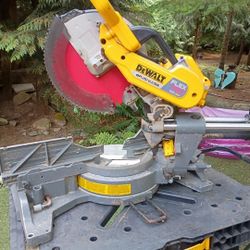 DeWalt Cordless Miter Saw 