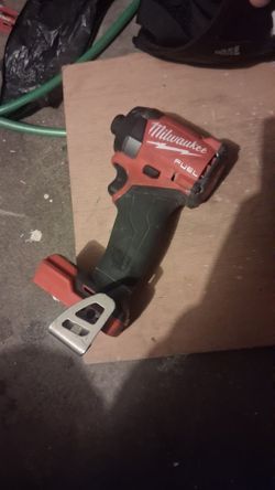 Milwaukee FUEL Cordless Impact Driver Tool Only