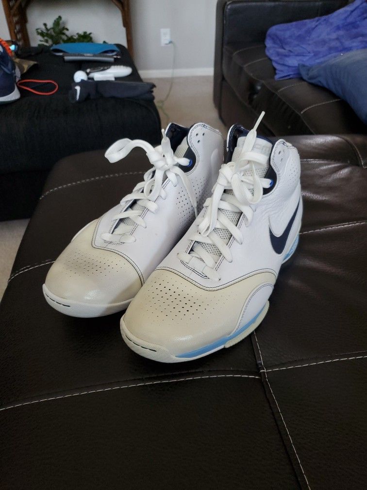 Nike Zoom Mens Size 10.5